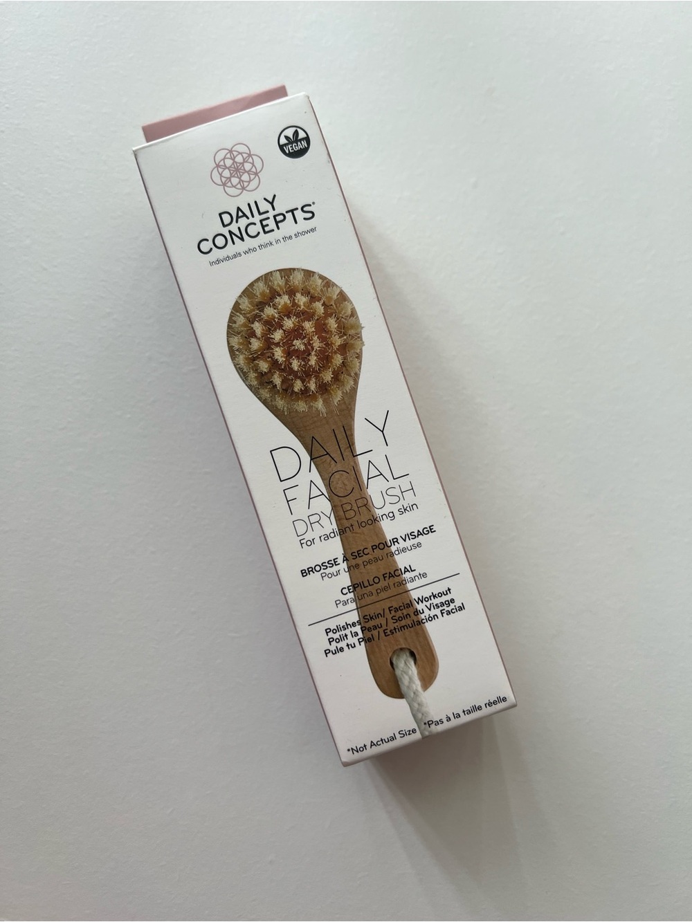 Daily Concepts Daily Facial Dry Brush – Pink